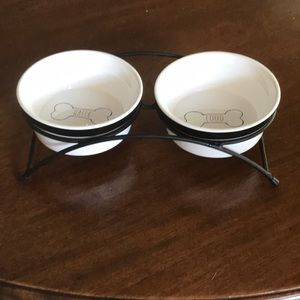 winifred and lily dog bowls